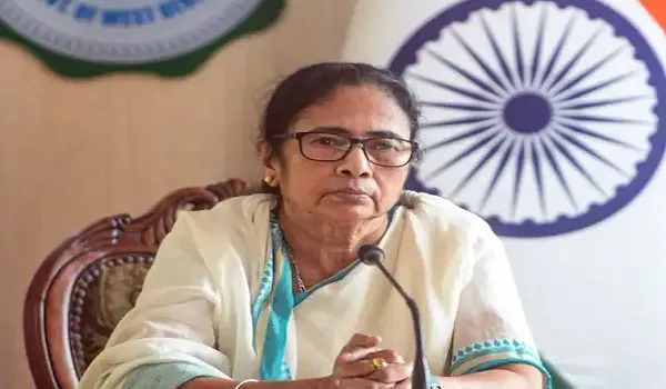 CM ममता बनर्जी ने प्रधानमंत्री मोदी को लिखा पत्र, गंगा कटाव को लेकर जताई चिंता 